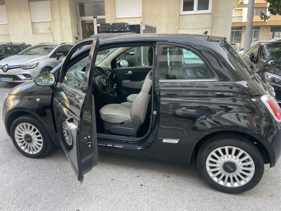 Fiat 500 preto 12/2011