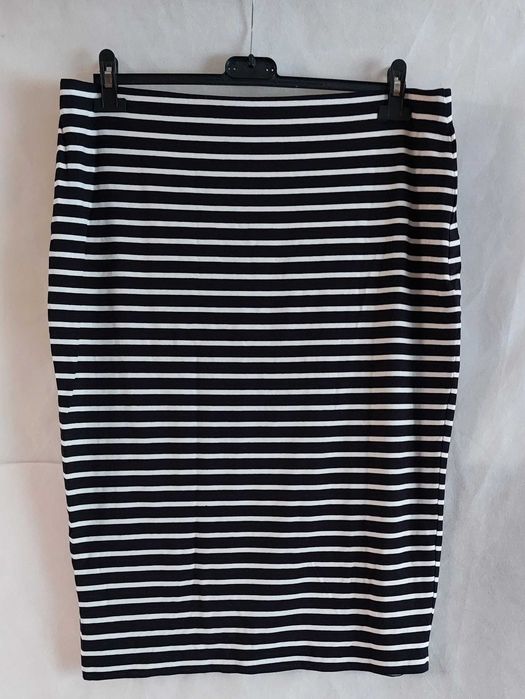 Ołówkowa spódnica spódniczka Marks&Spencer paski 16/44 46 Wiskoza stan idealny