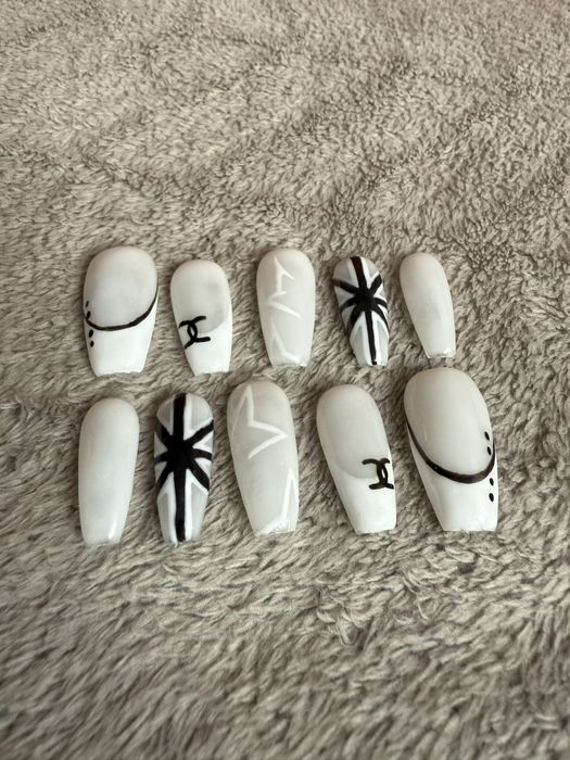 Press on nails tipsy paznokcie swag y2k alternative