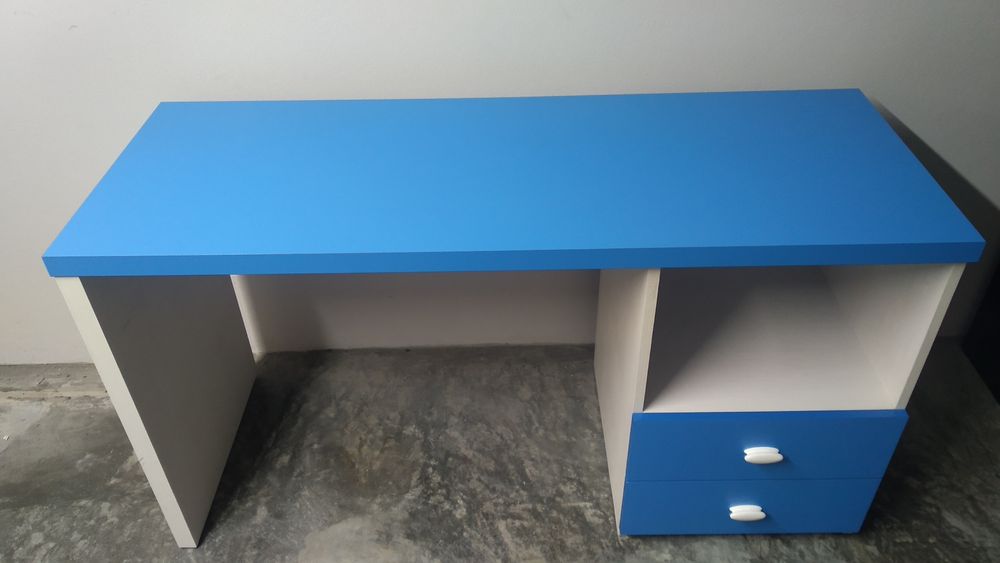 Secretaria de menino 145 cm x 55 cm