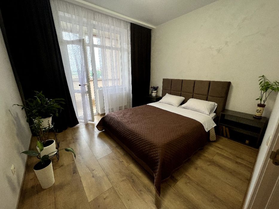 Оренда подобово в мікрорайоні Озерна