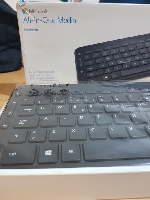 Teclado Microsoft wireless optical desktop 3.0 comfort edition Carcavelos E  Parede • OLX Portugal