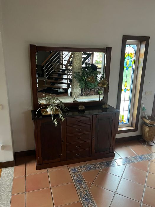 Mobília Vintage com espelho