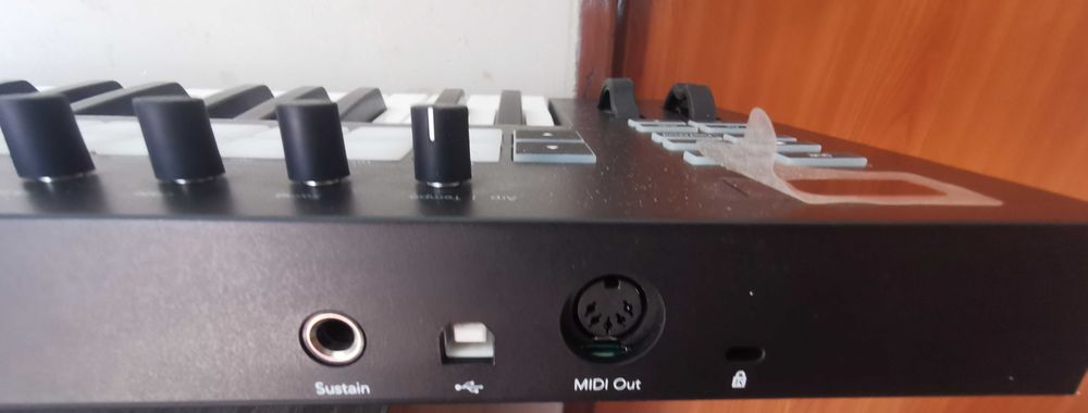 Novation Launchkey 61 MK3 klawiatura sterująca Ableton