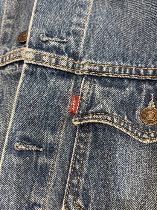 Джинсова куртка Levi’s Trucker Jacket 70570 / Стан нової / Розмір M