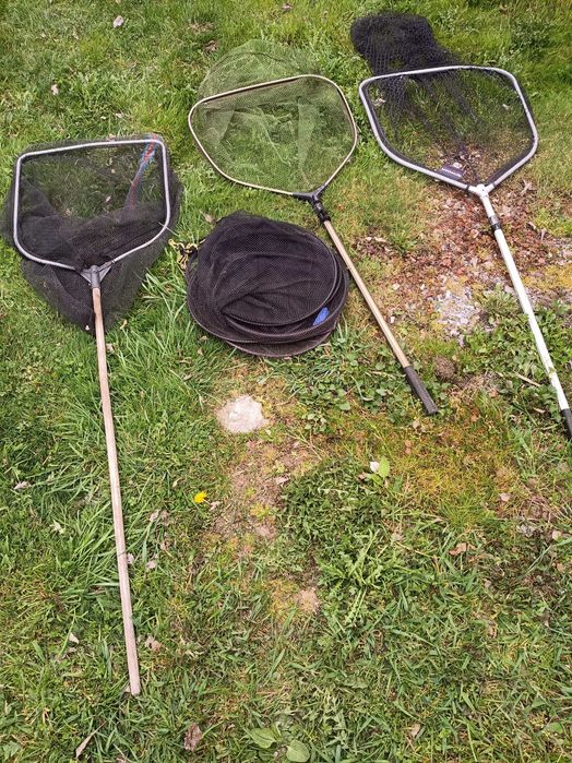 Sprzęt wędkarski podbieraki siatka kołowrotek okuma