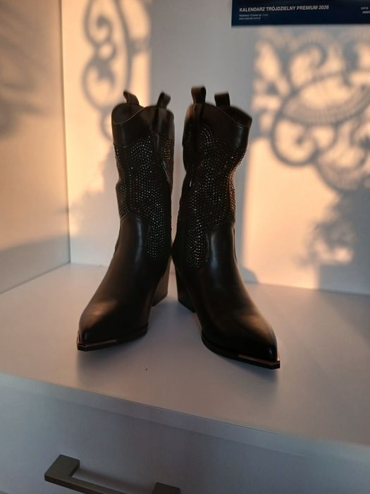 Nowe botki kowbojki rozm.36