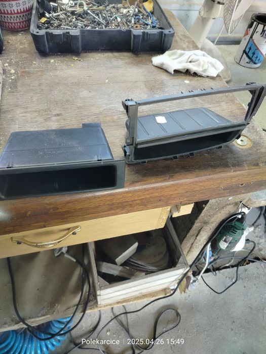 Kieszeń,schowek, obramowka trafic Vivaro