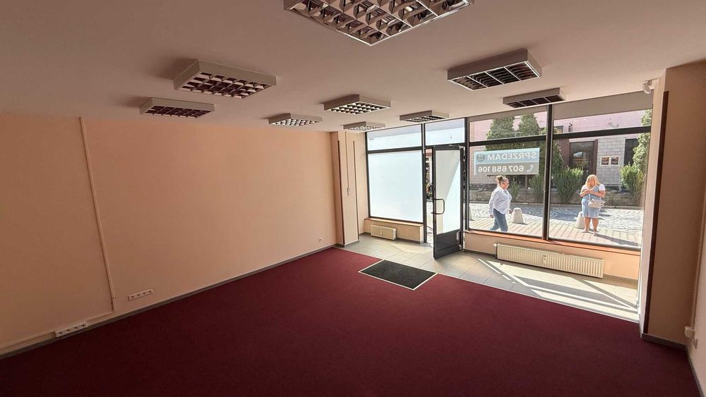 Lokal użytkowy, ul. Wolności 2 Krapkowice centrum