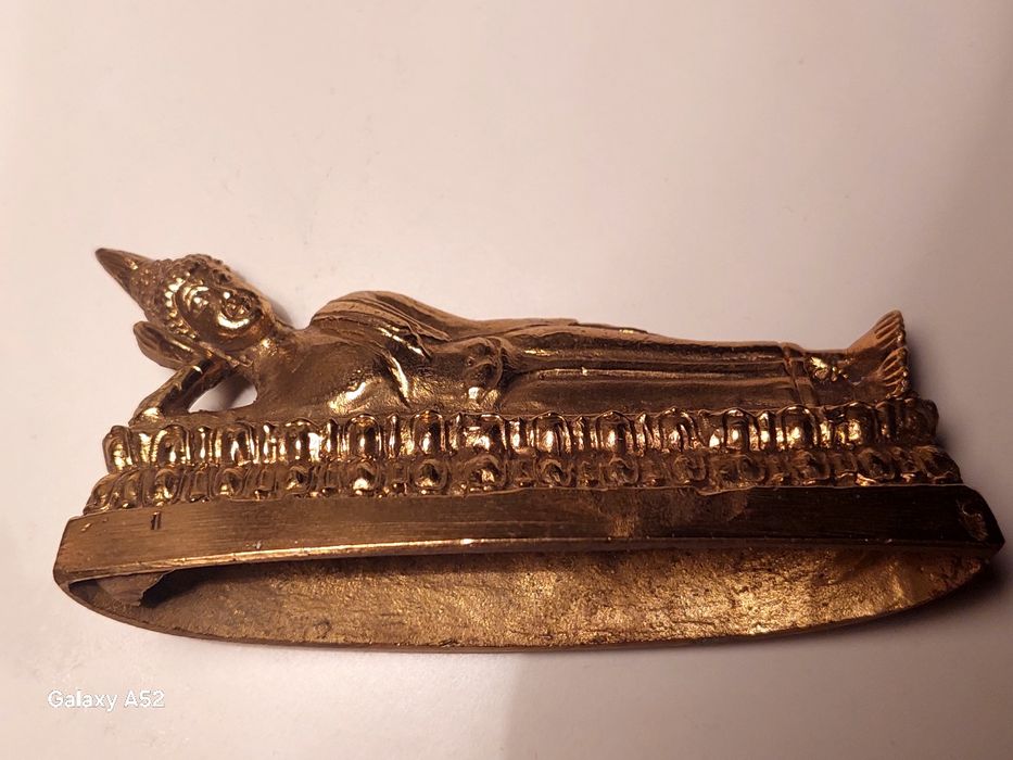 Leżący Budda z wysokiej jakości mosiądzu ok 8,5 cm długość