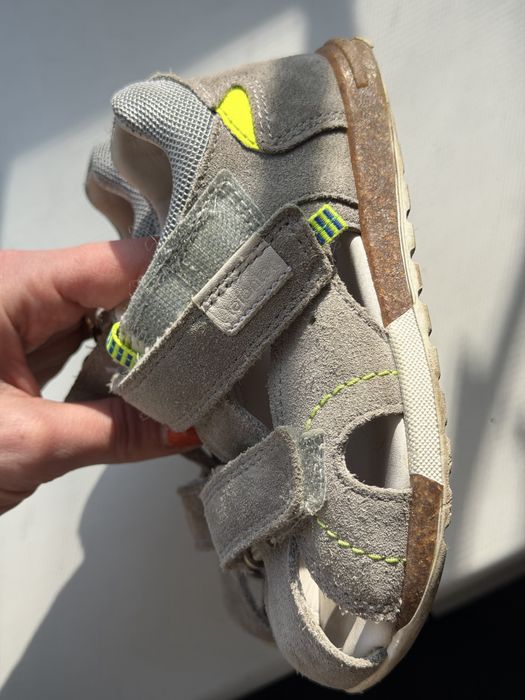 Босоніжки шкіряні Elefanten 24