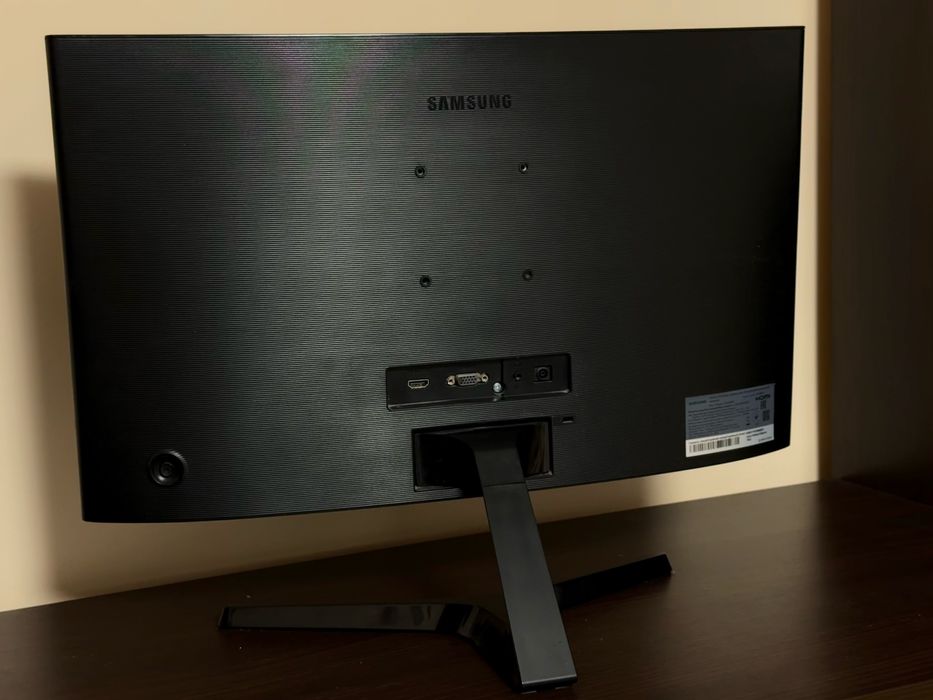 Monitor Samsung LC24F396FHI