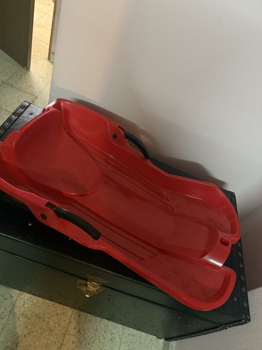 Treno de plastico novo