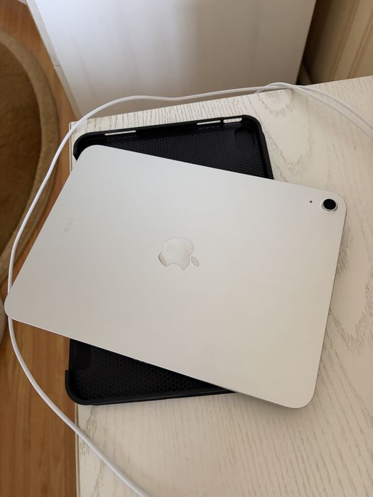 Продам Ipad A16 128 gb WiFi