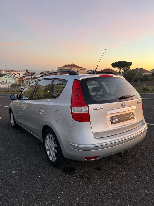 Hyundai i30 sw crd poucos kms