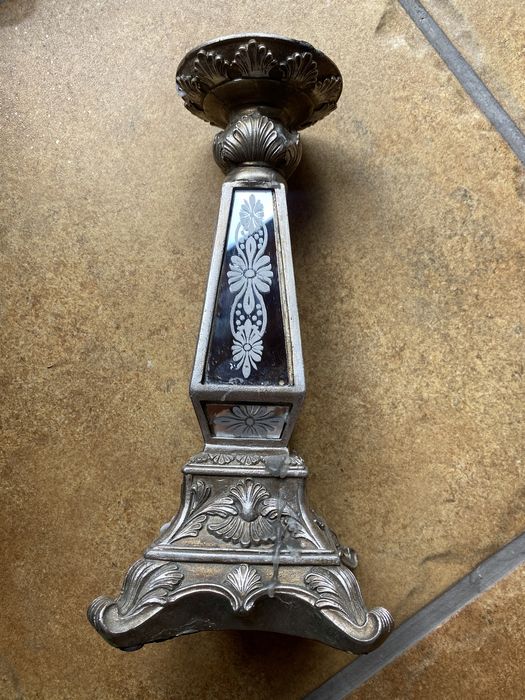 Świecznik  sprzedam