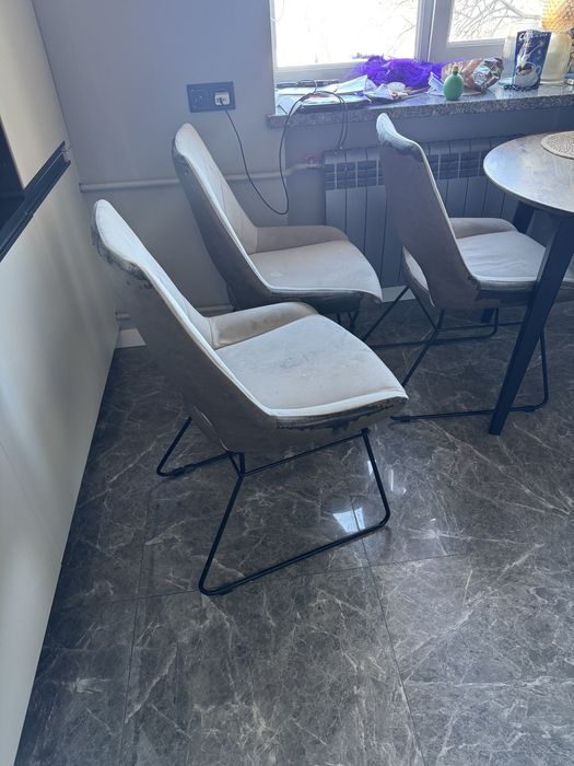 Стільці кухонні мʼякі 4 шт