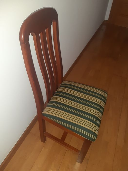 Cadeira nova de sala/ quarto