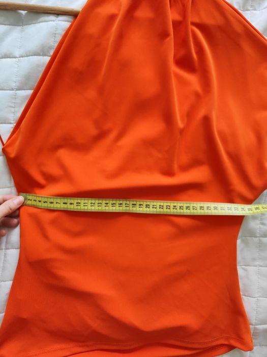 Pomarańczowy asymetryczny top na jedno ramię Zara S 36