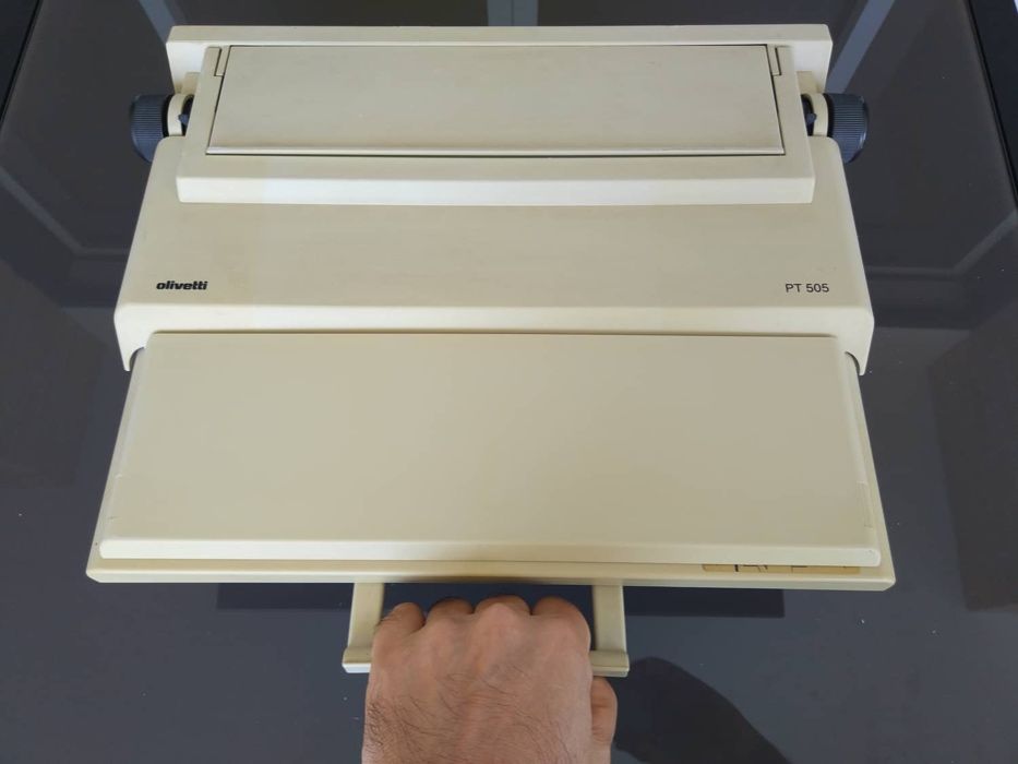 Olivetti PT505 - Máquina eléctrica de escrever