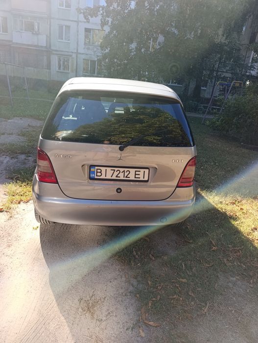 автомобіль  Мерседес а класу