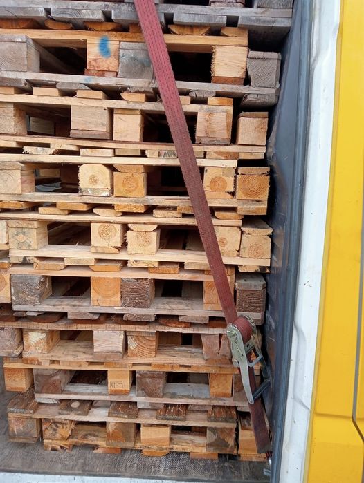 Za darmo odbieram nie potrzebne palety , drewno