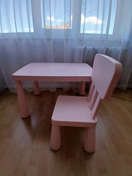 Детский стол и стул IKEA