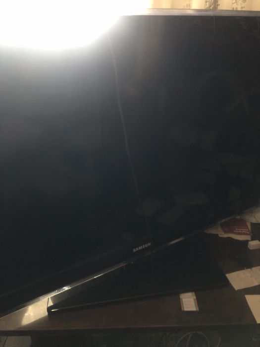 Телевизор 40 Full HD (smat tv box