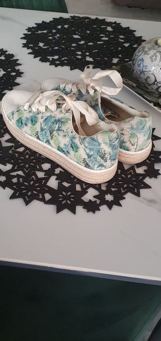 Snakersy  damskie 41