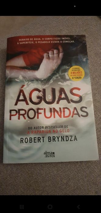 Águas Profundas Robert Bryndza