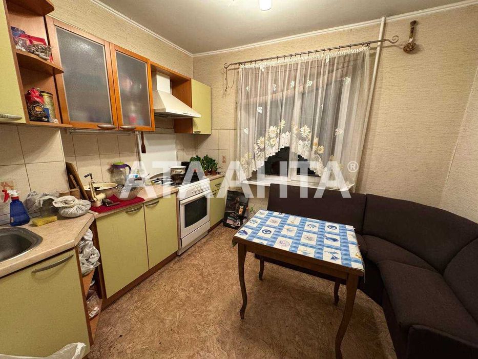 Однокімнатна квартира біля парку Марка Твена, вид на місто