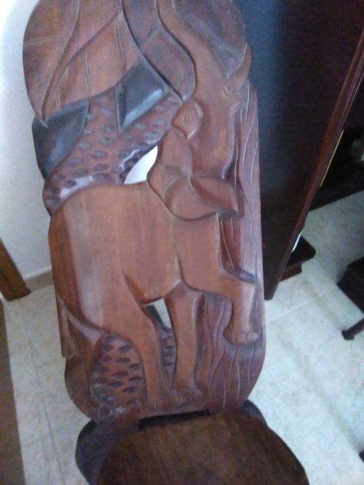 Cadeiras de madeira