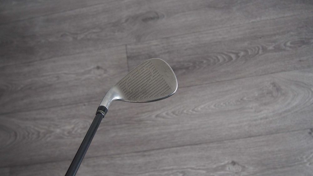 Kij do golfa Cobra iron S sand wedge 55 stopni graphite regular