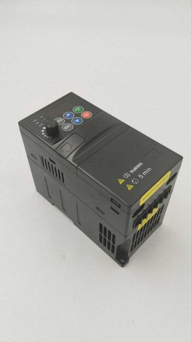220V 2,2kW 8A 1Ф — частотний перетворювач SUSWE SU600 (220В-220В)