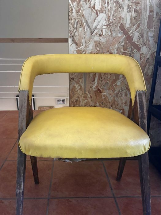 Mesa de maquilhagem com cadeira