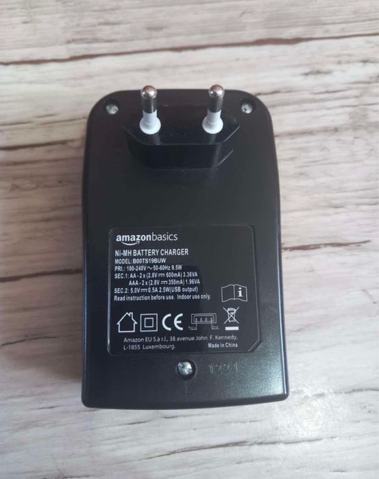 Ładowarka Amazon V3299USBEU 4 AA, AAA