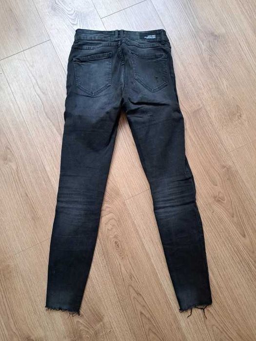 czarne jeansy fb sister • skinny low waist • r. 27