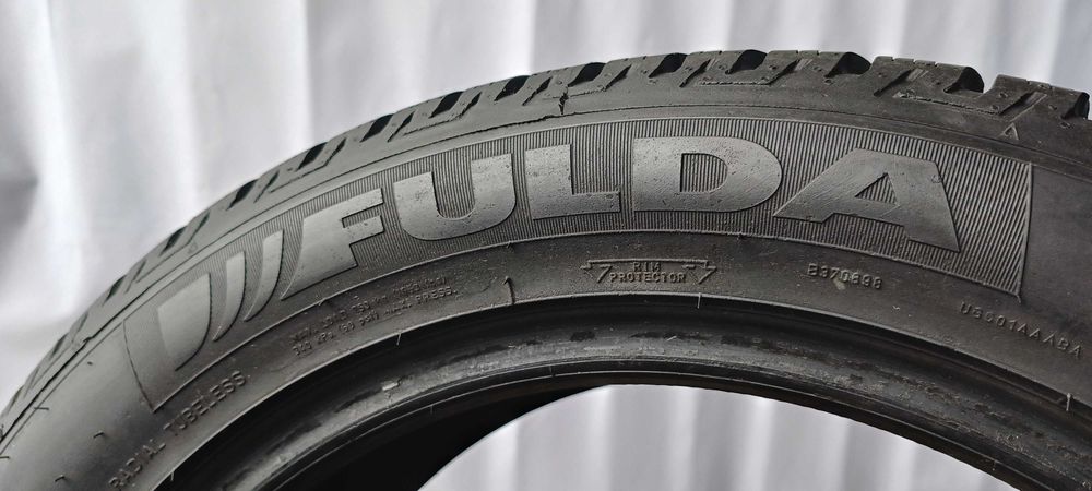 2X 215/55R17 98V Fulda Kristall Control Hp2 73K