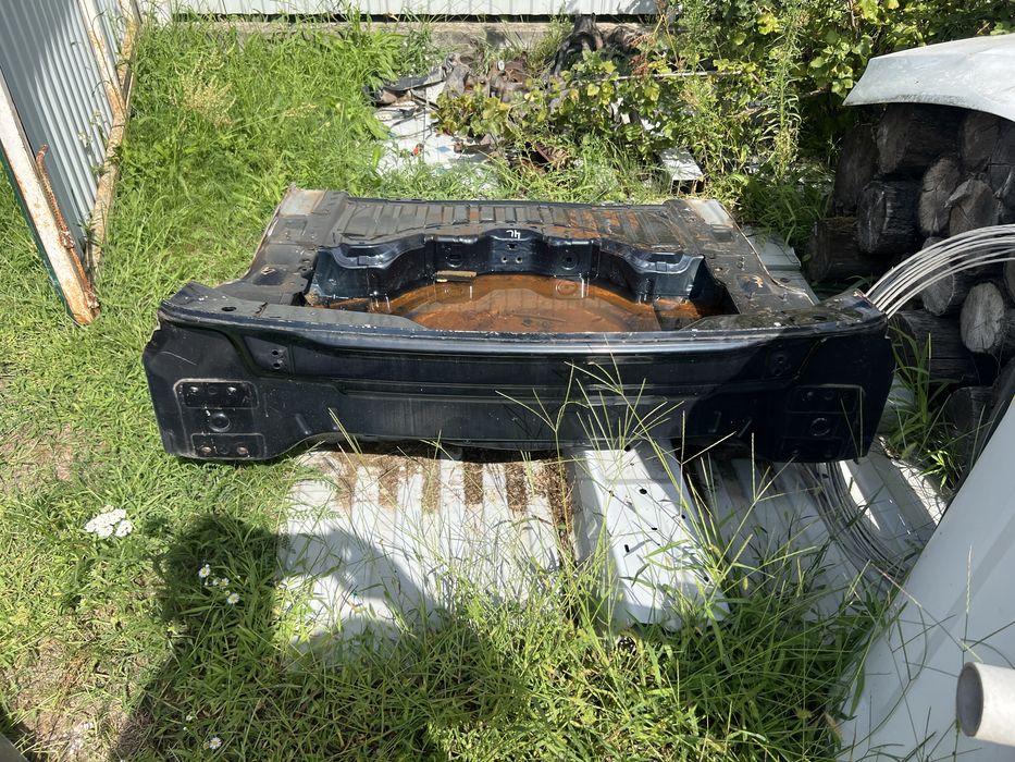 Audi Q7 4L 2013 четверть кузов