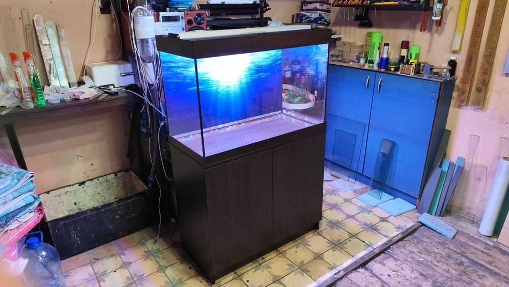 Аквариум в наличии и под заказ от 30 до 1000 л. Ремонт.