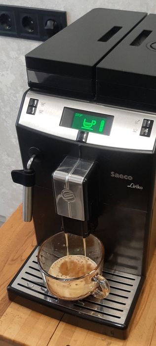 Кофемашина Philips Saeco Lirika зручна та проста у використанні