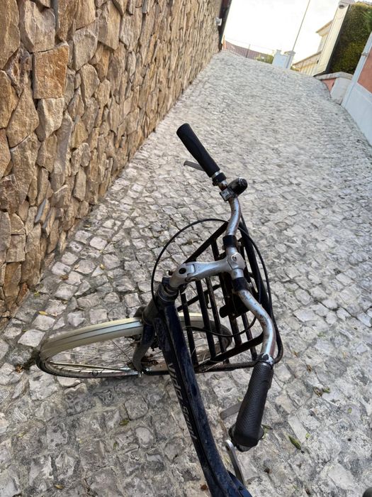 Bicicleta roda 28 para restauro ou pecas