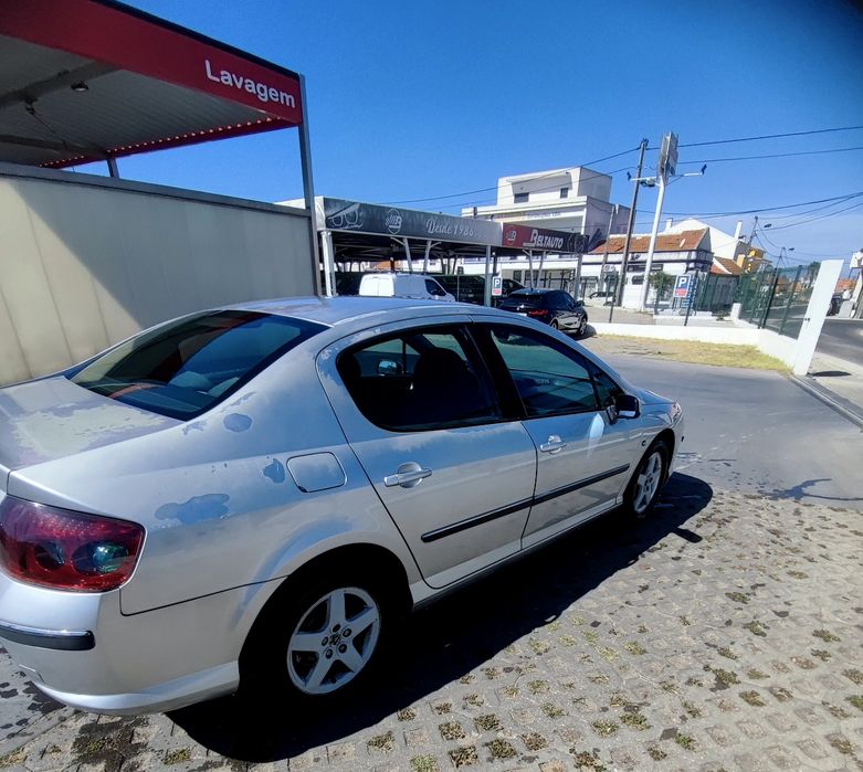 Carro económico 1 dono — 355.000 km — revisão feita — distribuição mudada