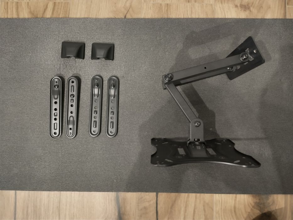 Uchwyt do TV 23-60 cali marki GÖTZE & JENSEN TM2530FM.  Minus 185zł!