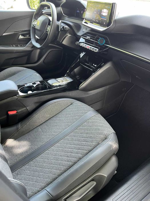 Peugeot 2008 — fotografia 11