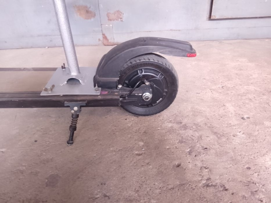 Продам электроскутер.