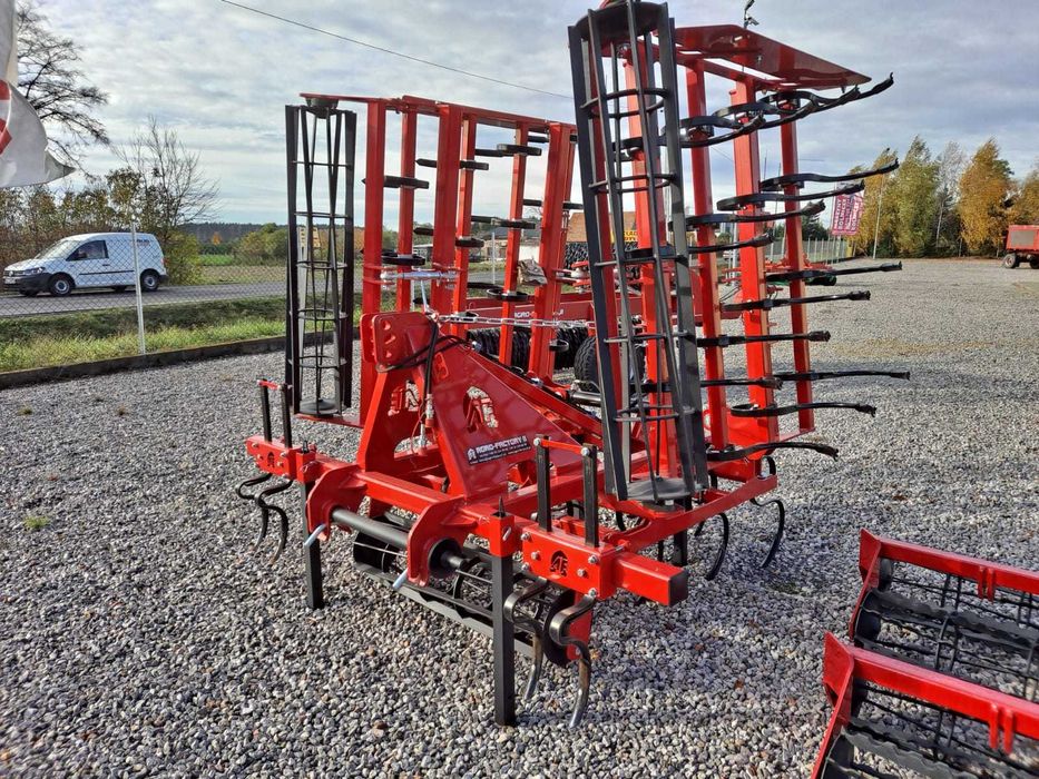 Agregat upraw przedsiewnych AGRO-FACTORY 4,2 M Kultywator CARO PLUS