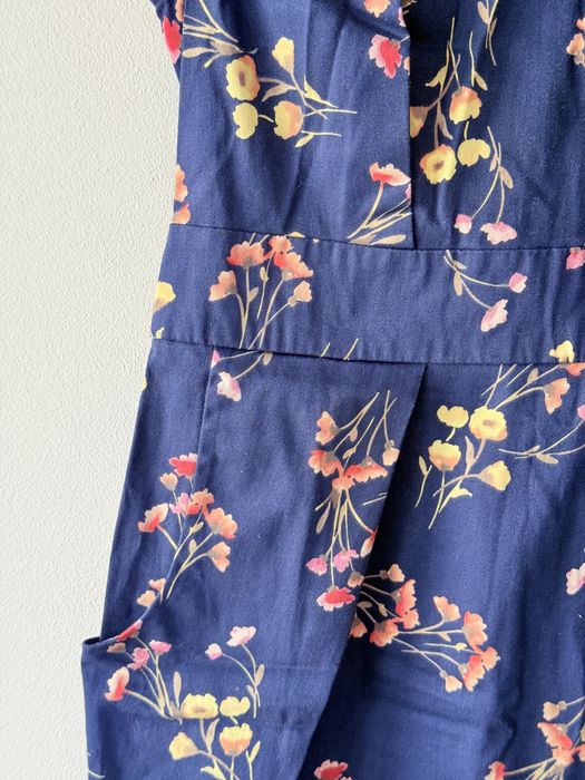 Sukienka granatowa Apricot taliowana kwiaty elegnacka letnia