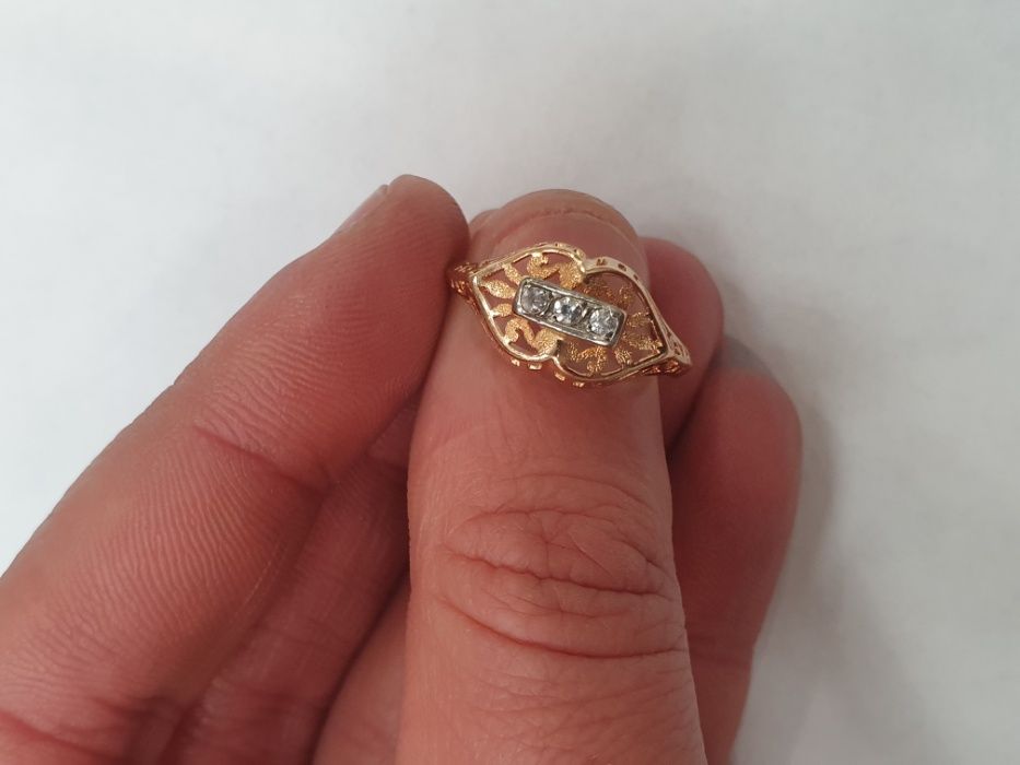 II poł. XX wieku! Złoty pierścionek/ 750/ 2.40 gram/ R17