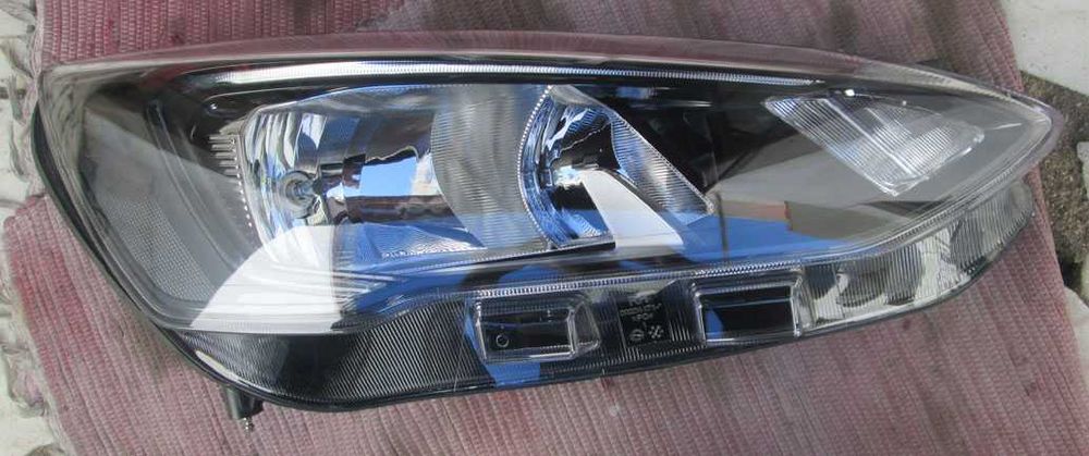 otica frontal DT ford focus IV . fase 1 . LED